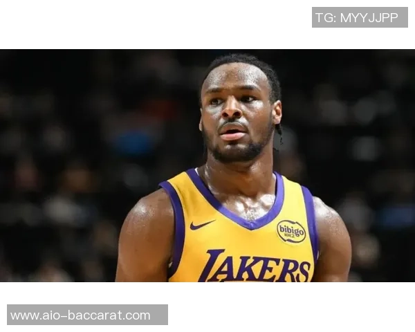 雷迪克称斯玛特等人是布朗尼的导师深入解析布朗尼的角色定位与发展方向