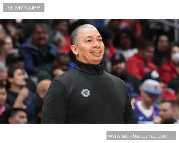 卢指导谈球队深度与经验球员年纪越大更显实力与智慧