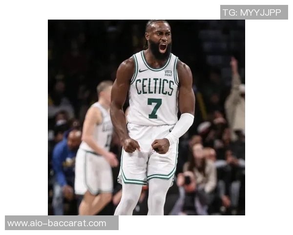 杰伦布朗半场表现不佳仅得10分3板5助攻球队需提升效率