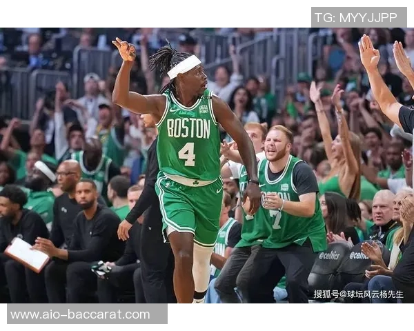 凯尔特人全队齐心协力10人出战9人得分7人上双展现强大团队实力 凯尔特人全队齐心协力10人出战9人得分7人上双展现强大团队实力